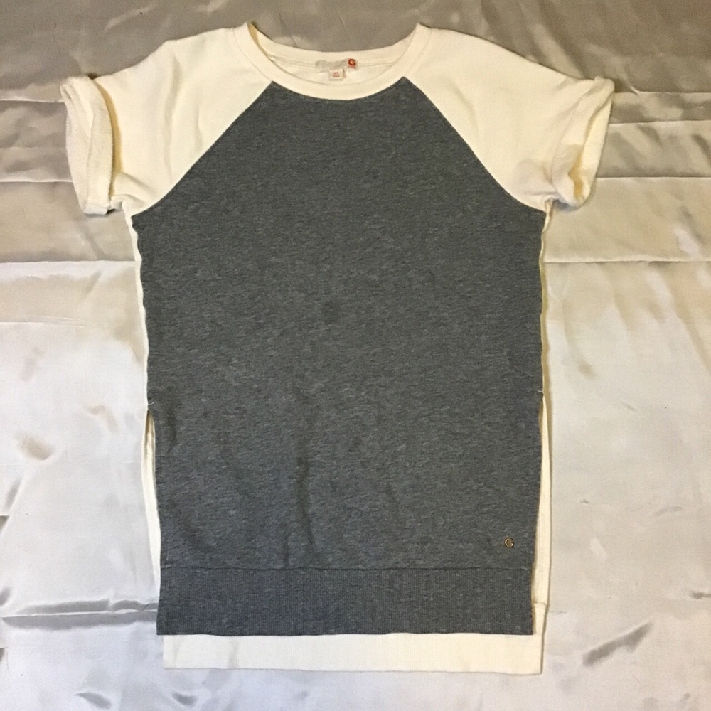 Guess top in a XS